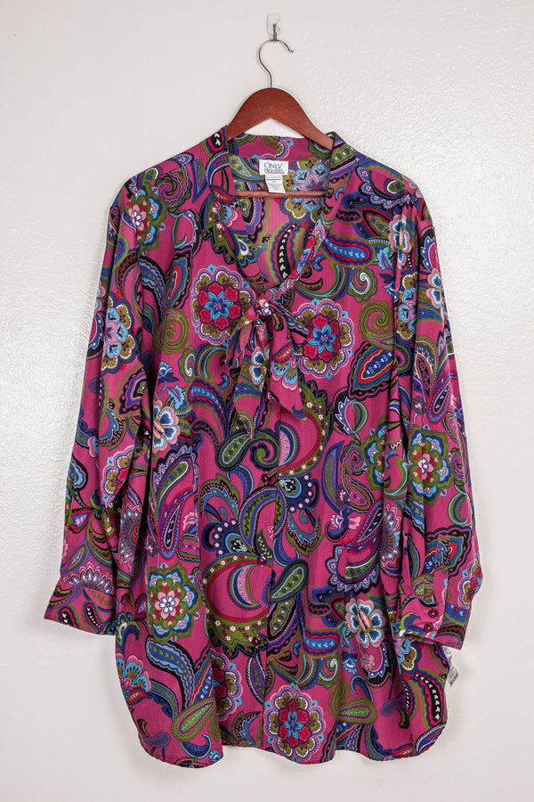vintage-90s-neck-tie-blouse-paisley-floral-pattern-front