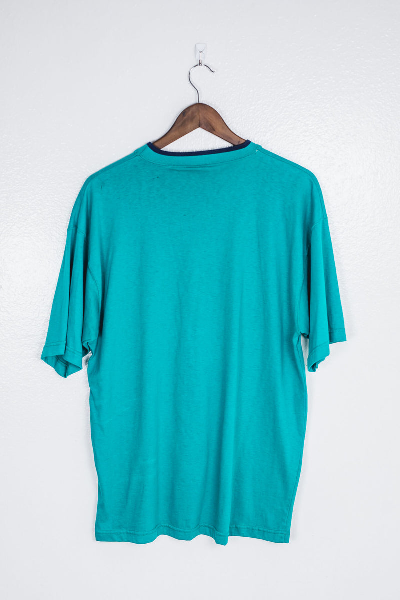 vintage-clothing-90s-t-shirt-with-pocket-back