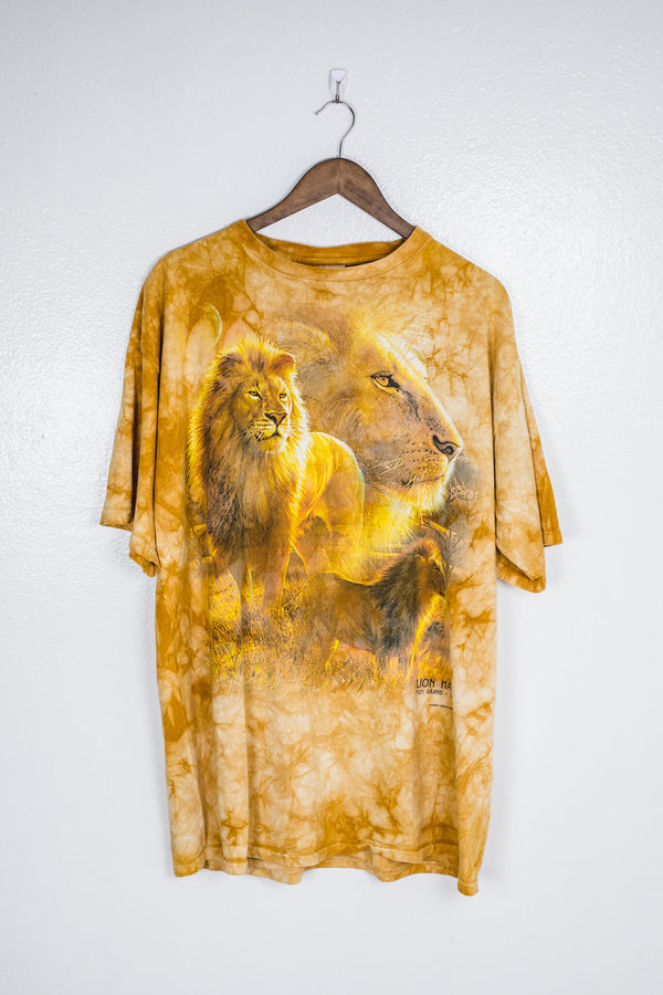 vintage-lion-habitat-mgm-grand-las-vegas-orange-lion-tie-dye-t-shirt-front