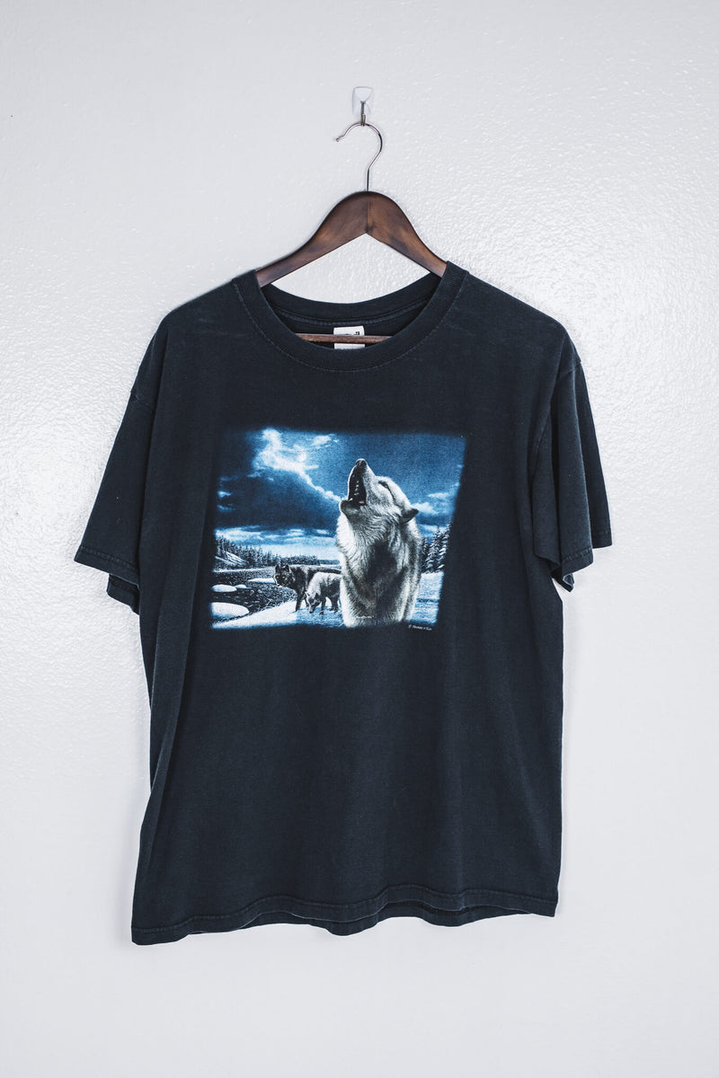 vintage-90s-anvil-human-black-wolves-howling-t-shirt-front
