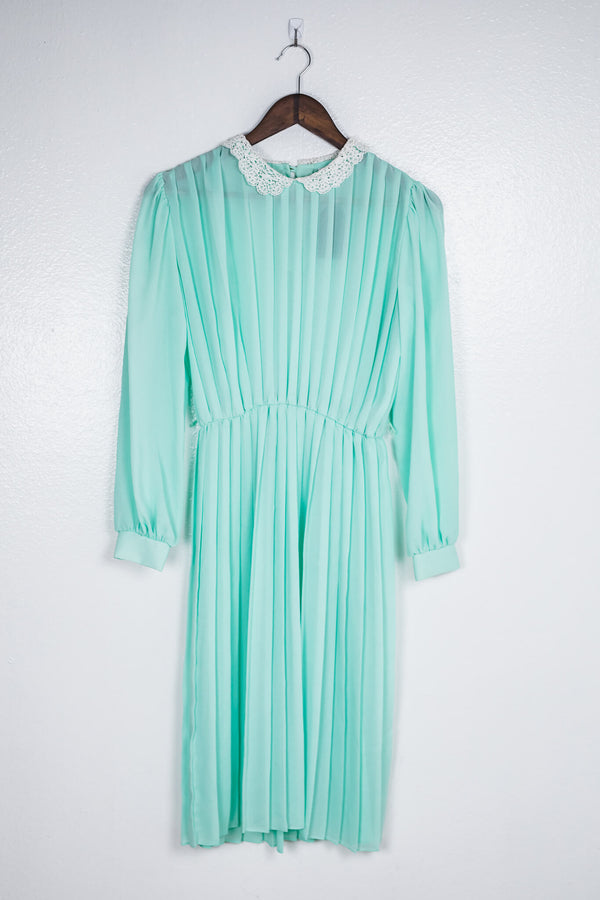 manikin-mint-long-sleeve-midi-dress-with-lace-collar-front