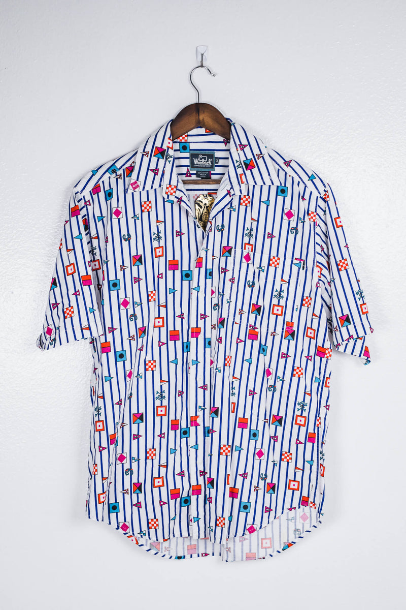 vintage-90s-button-down-blue-vertical-stripes-white-shirt-front