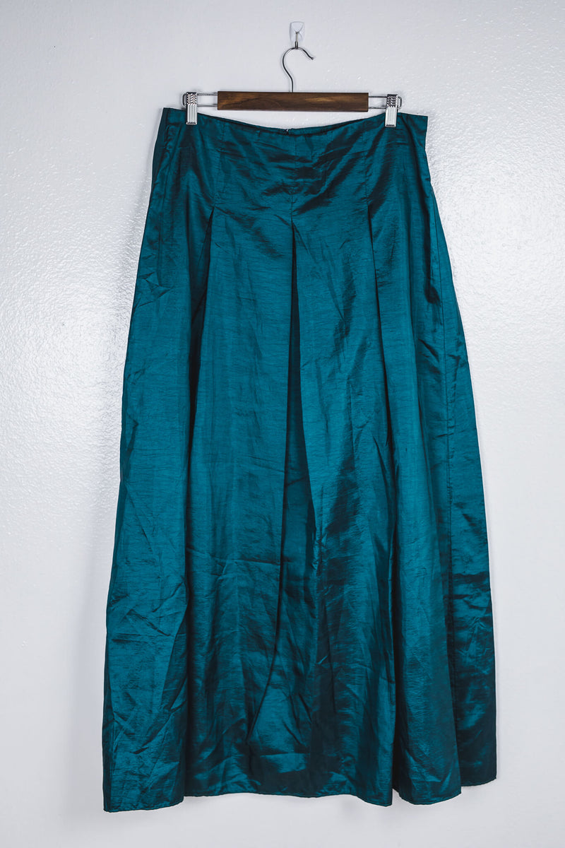 vintage-teal-iridescent-long-pleated-skirt-front