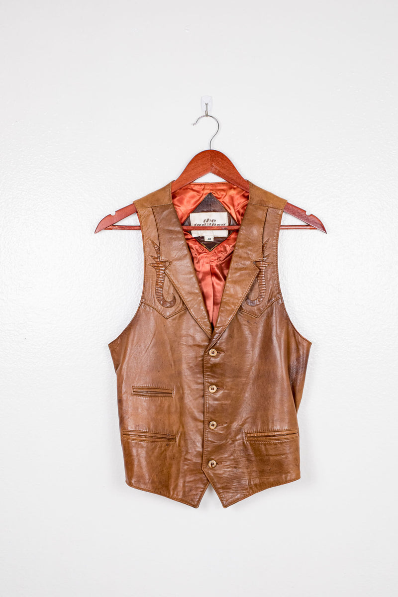 vintage-70s-brown-leather-vest-front