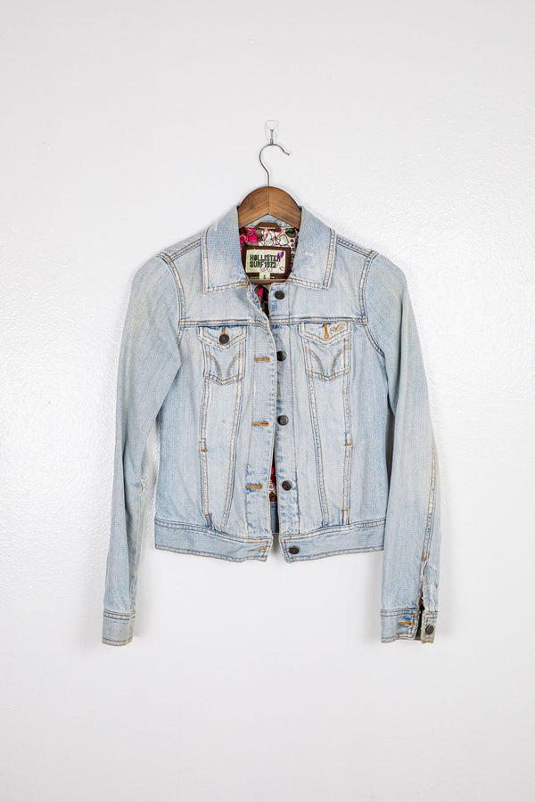 vintage-holister-denim-jacket-front